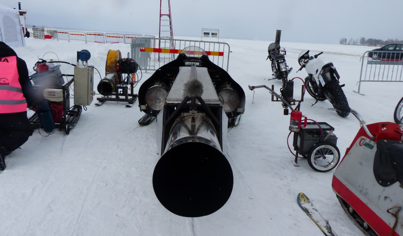 Illustration for article titled Sweden's 'Speed Weekend On Ice' Is Where Sanity Goes To Die And Axles Go To Break
